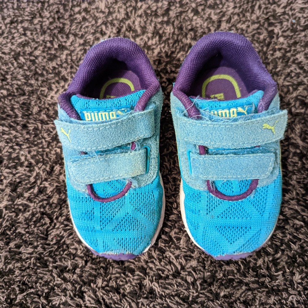 Toddler girl puma shoes size 3